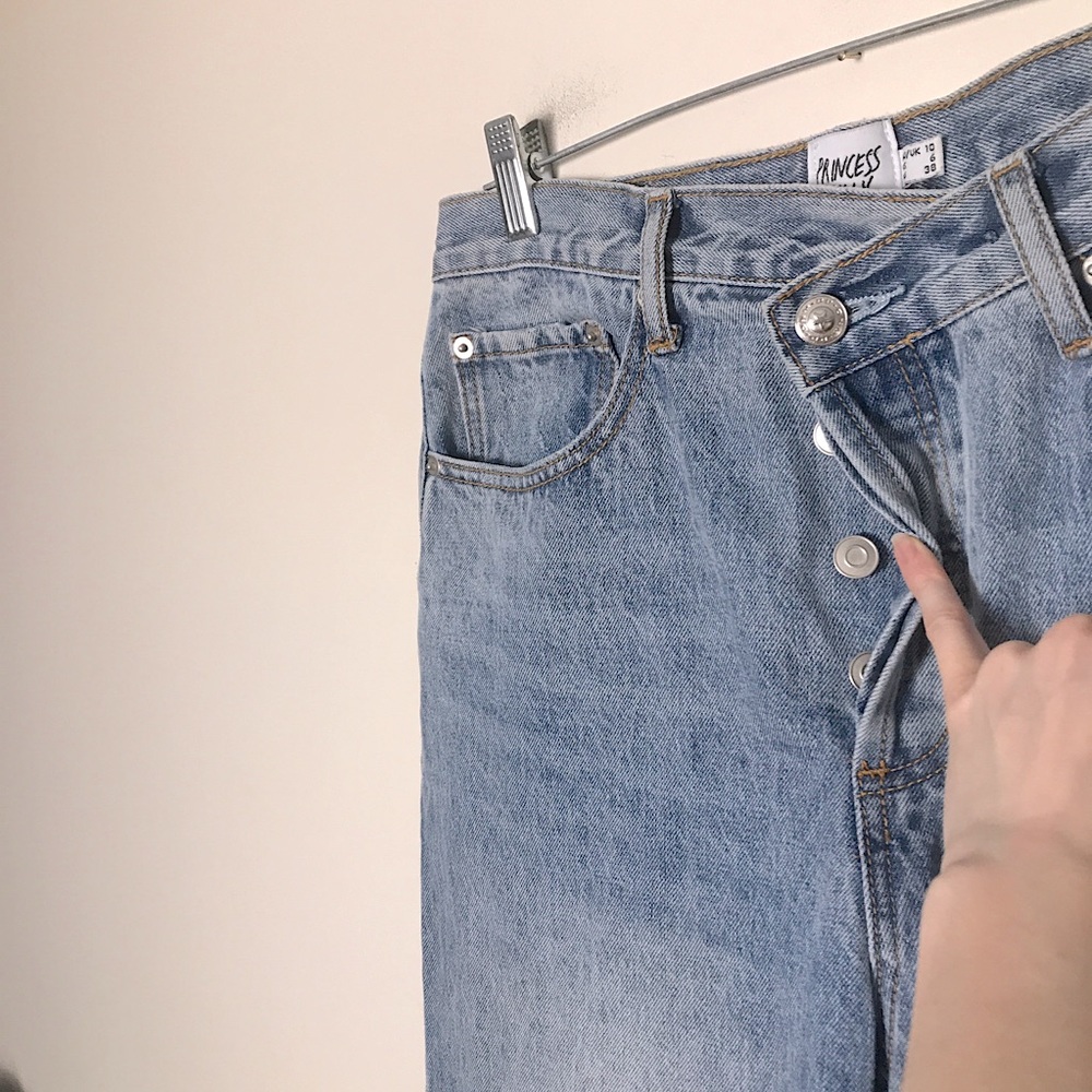PRINCESS POLLY | 6 HOLLY ASYMMETRIC JEANS BLUE - Picture 10 of 15